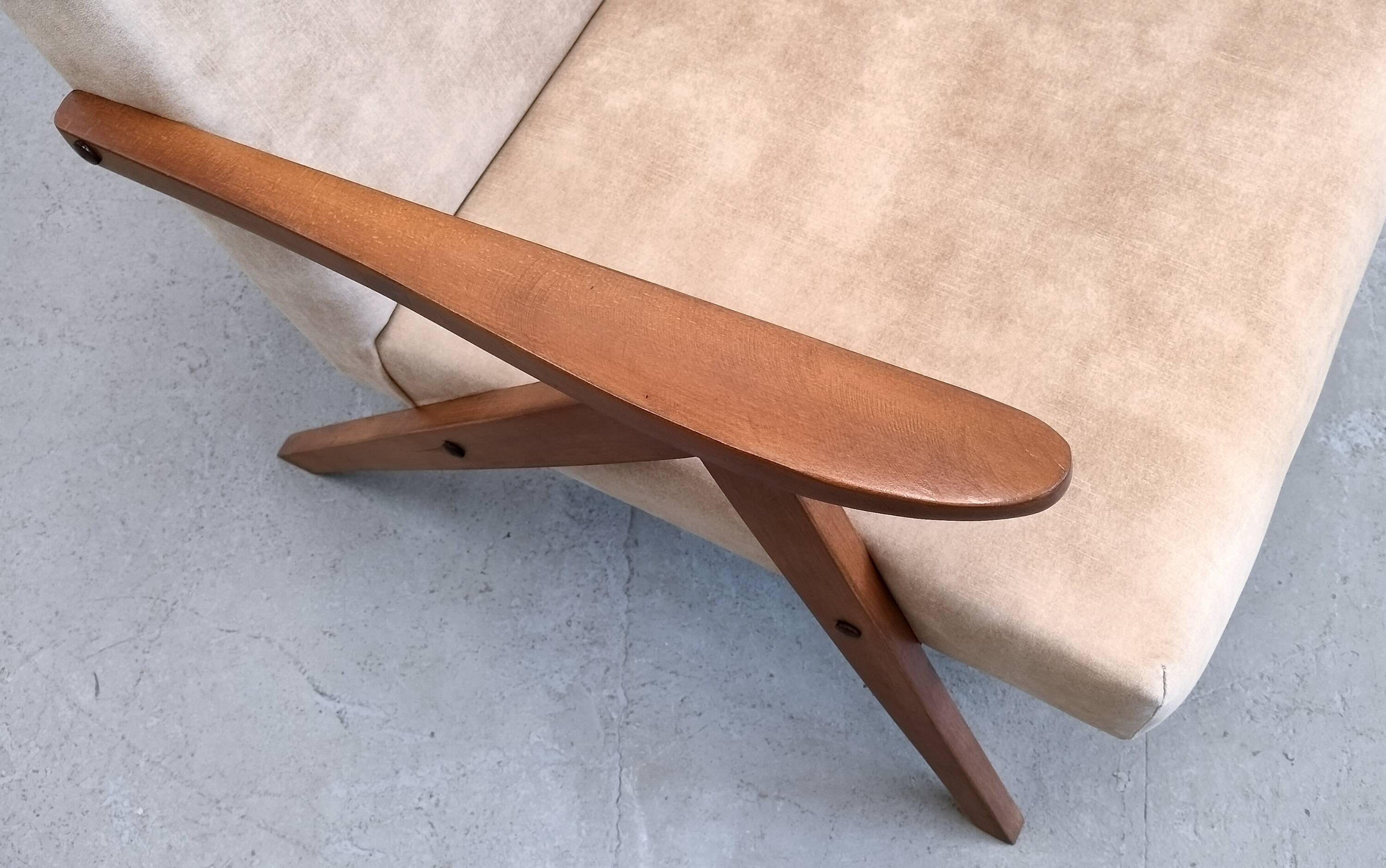 1960 Mid Century Easy Chair Model B 310 Var in Beige Velvet