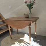 Round table