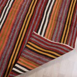 Tapis d"orient.172x166 cm