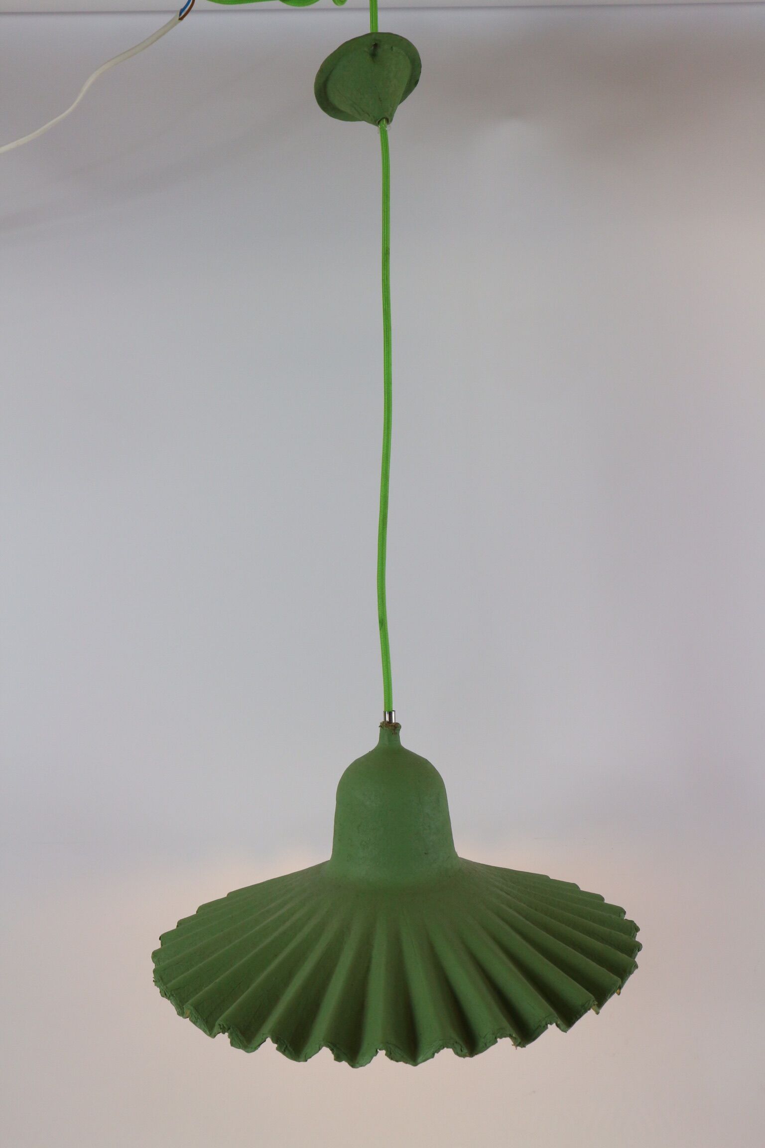 Two lamps/ pendant lamps in recycled cardboard, pink and green, seletti