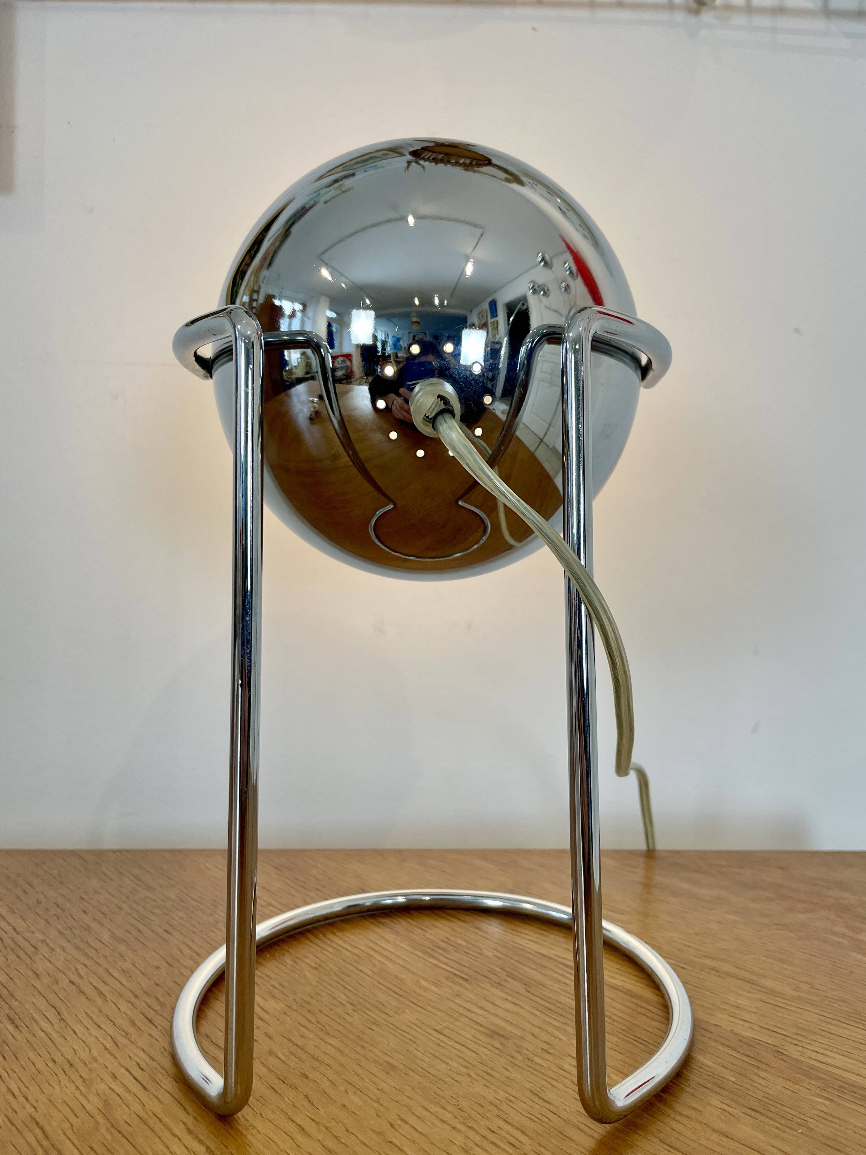 Lampe eyeball chromé