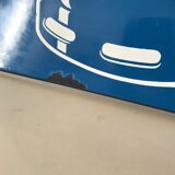 Petrogaz enamelled plate