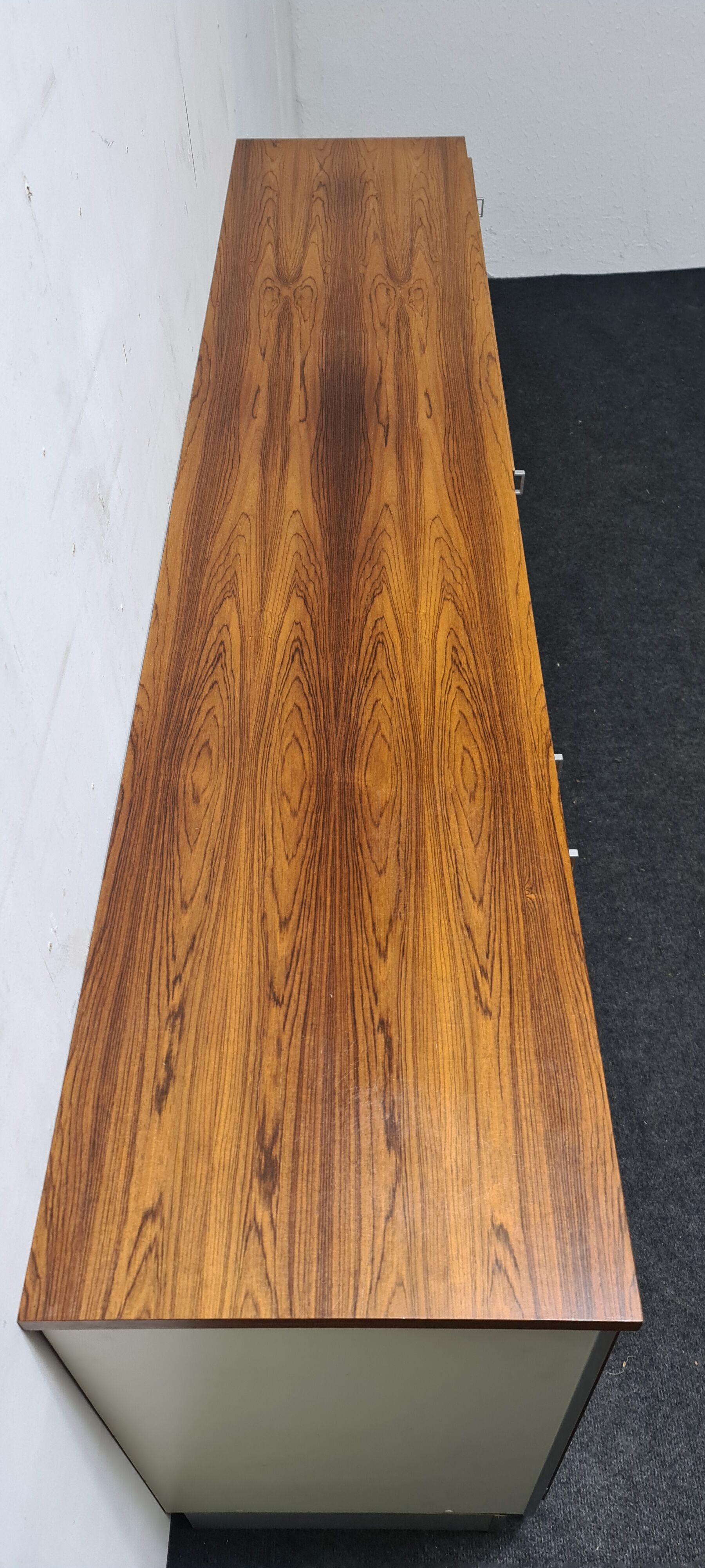 Vintage pallisander 70s sideboard