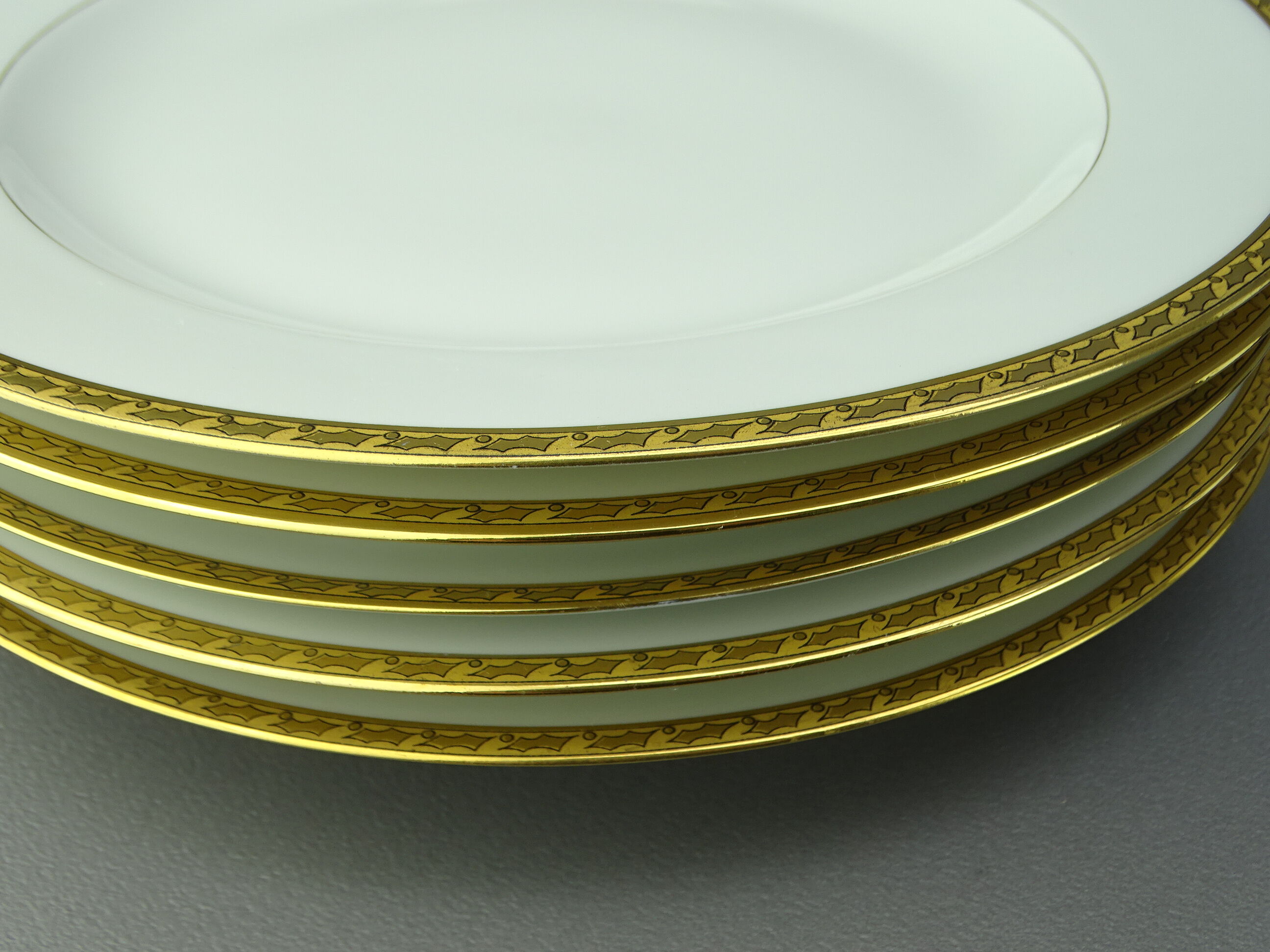Six flat plates gold inlays by Chastagner in Limoges