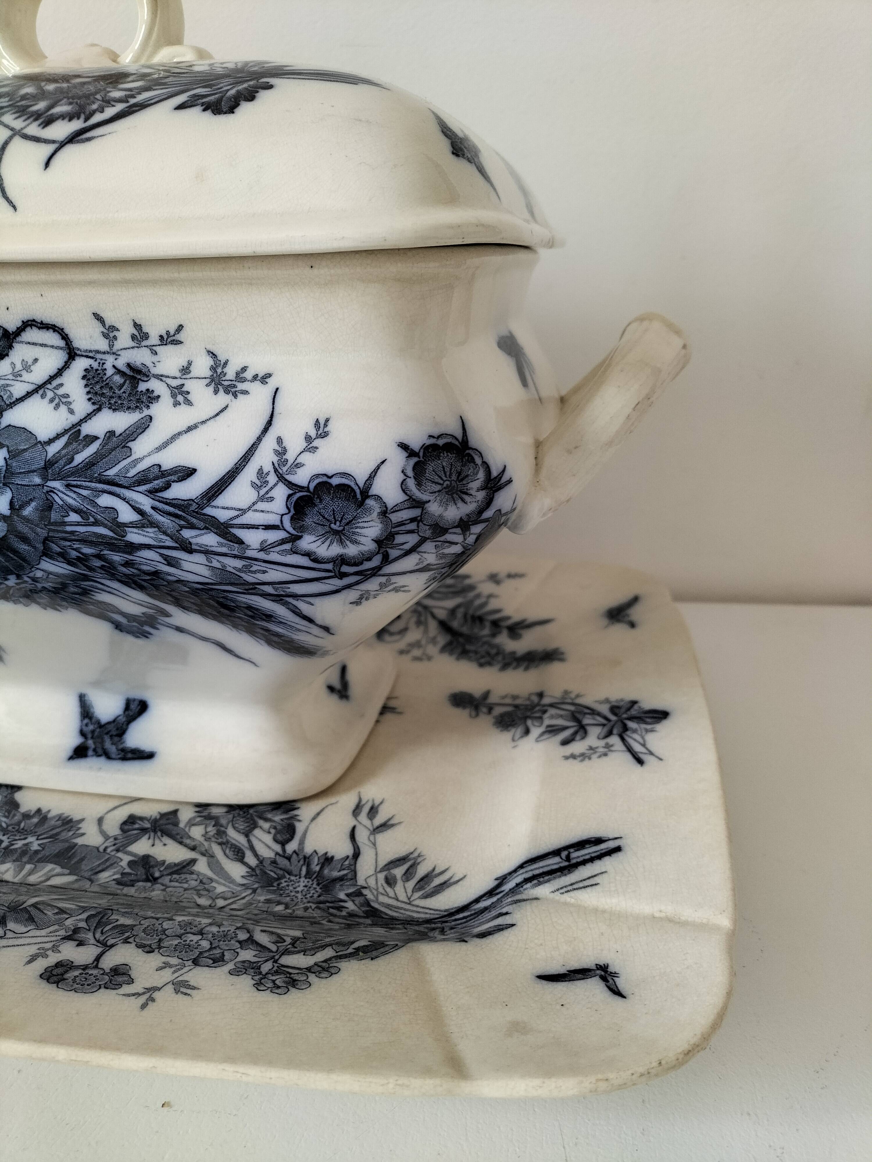 Antique set of rectangular dish and soup tureen – Mouzin-Lecat & Cie