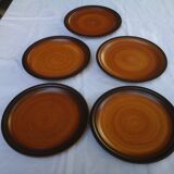 Set of 5 flat plates made of St Amand
