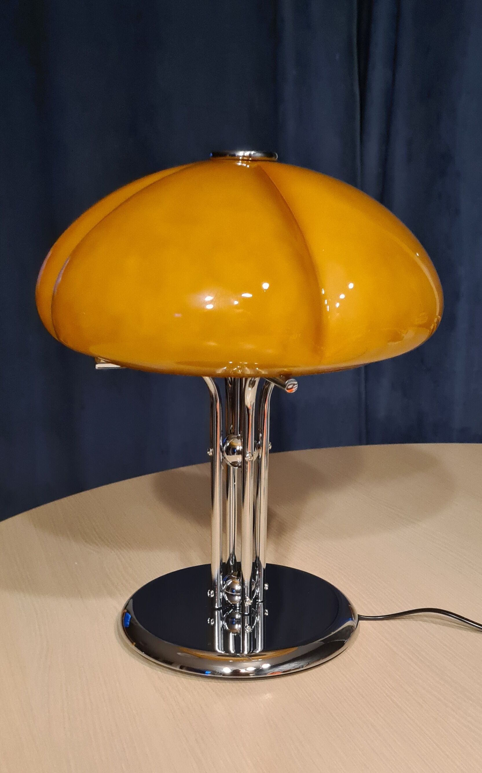 Lamp in style, guzzini, and other 35x30 mount in led