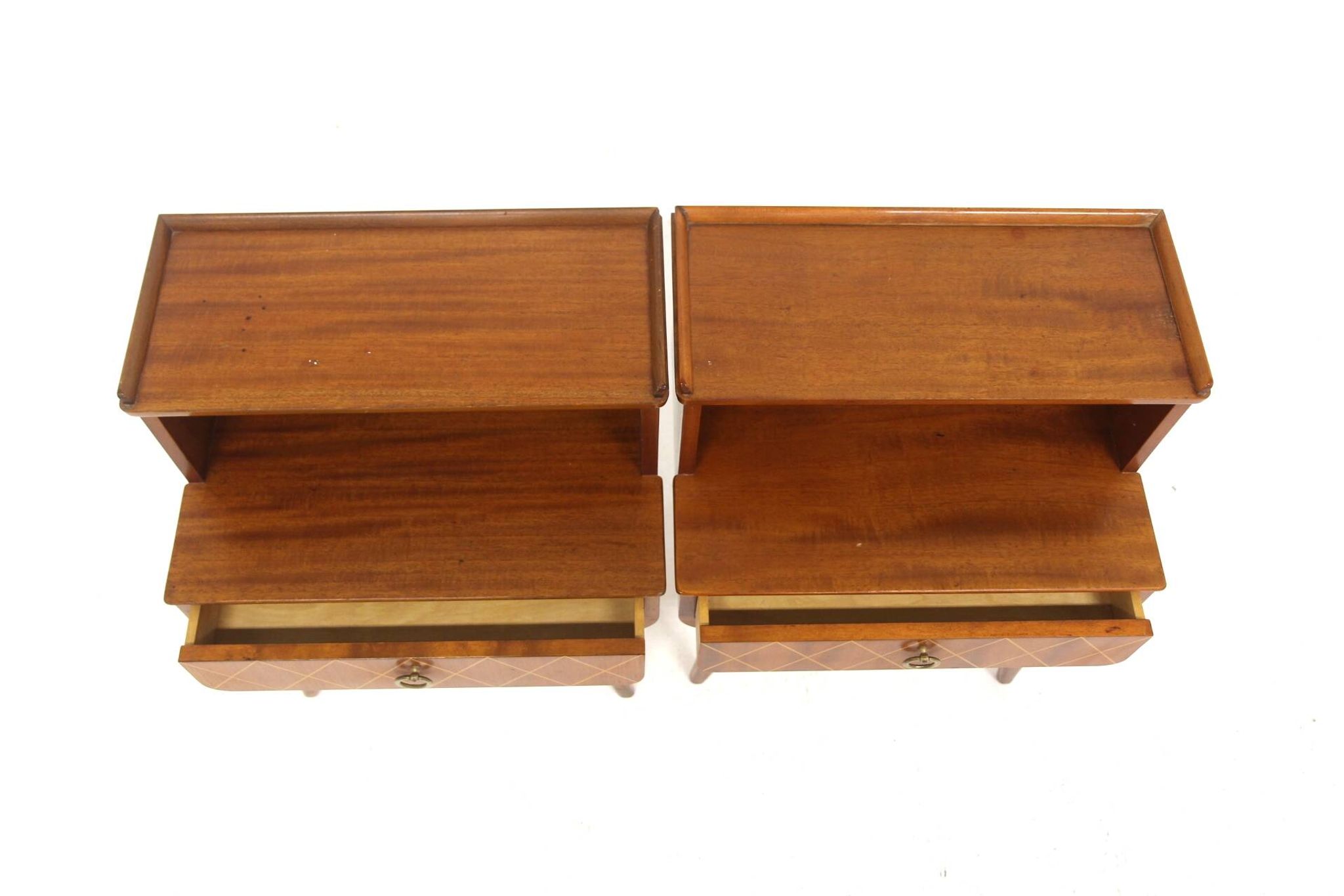 Set of 2 mahogany bedside tables, AB Martin G. Andersson, Sweden, 1940.