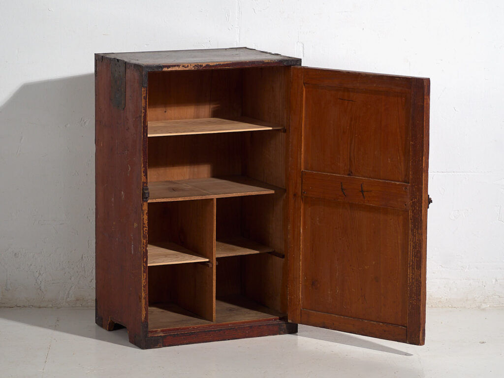 Small antique Japanese cabinet – Meiji/Taishō period (c. 1890-1926) #68
