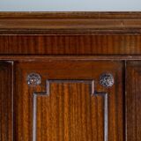 Hepplewhite mahogany showcases from the 1930s