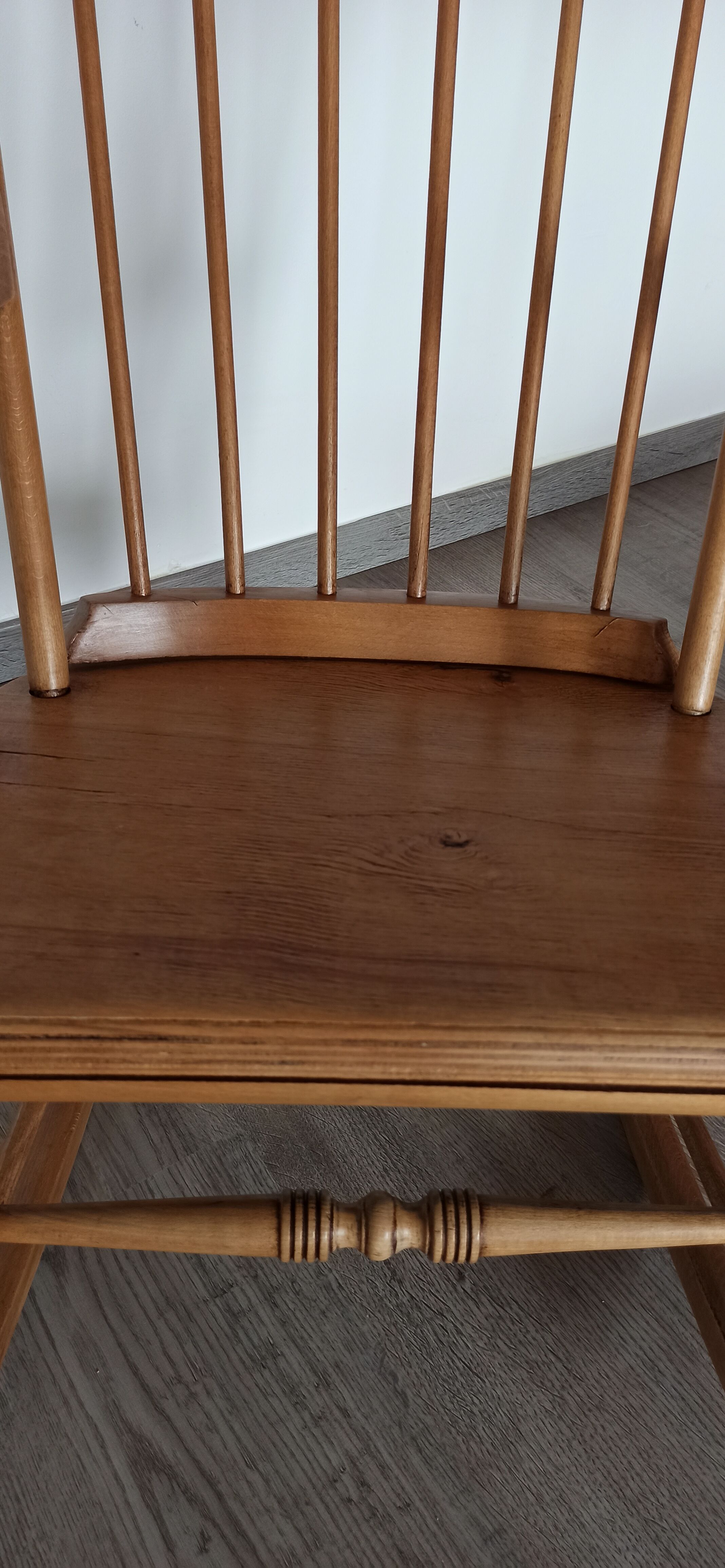 Vintage rocking chair