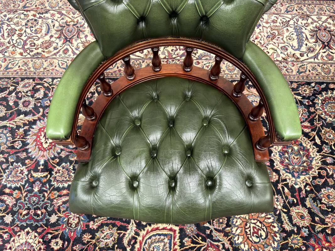 Chaise de bureau Chesterfield verte anglaise classique