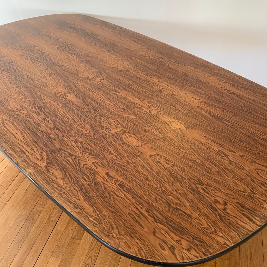 Rosewood table by Charles and Ray Eames, edition Herman Miller