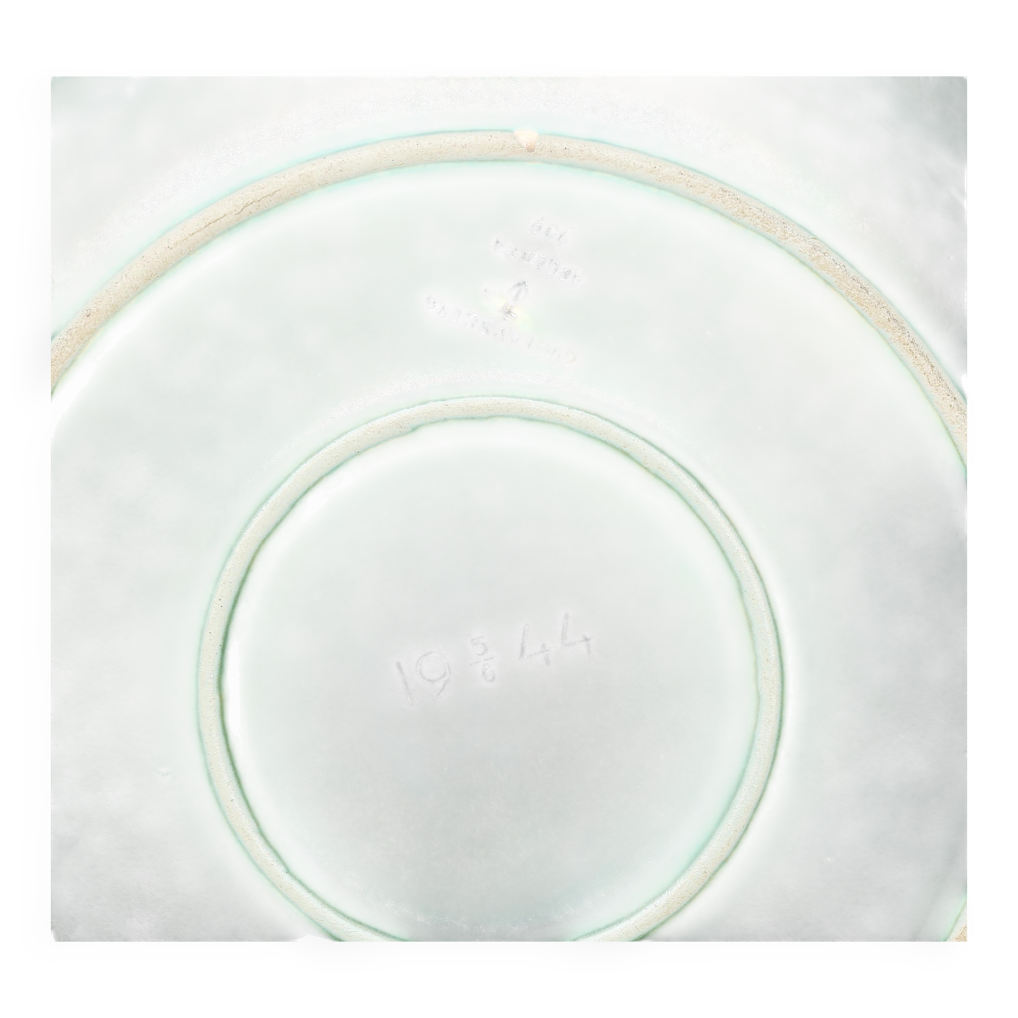 Plat Wilhelm Kage  Gustavsberg, Suède, 1944 Signé et daté