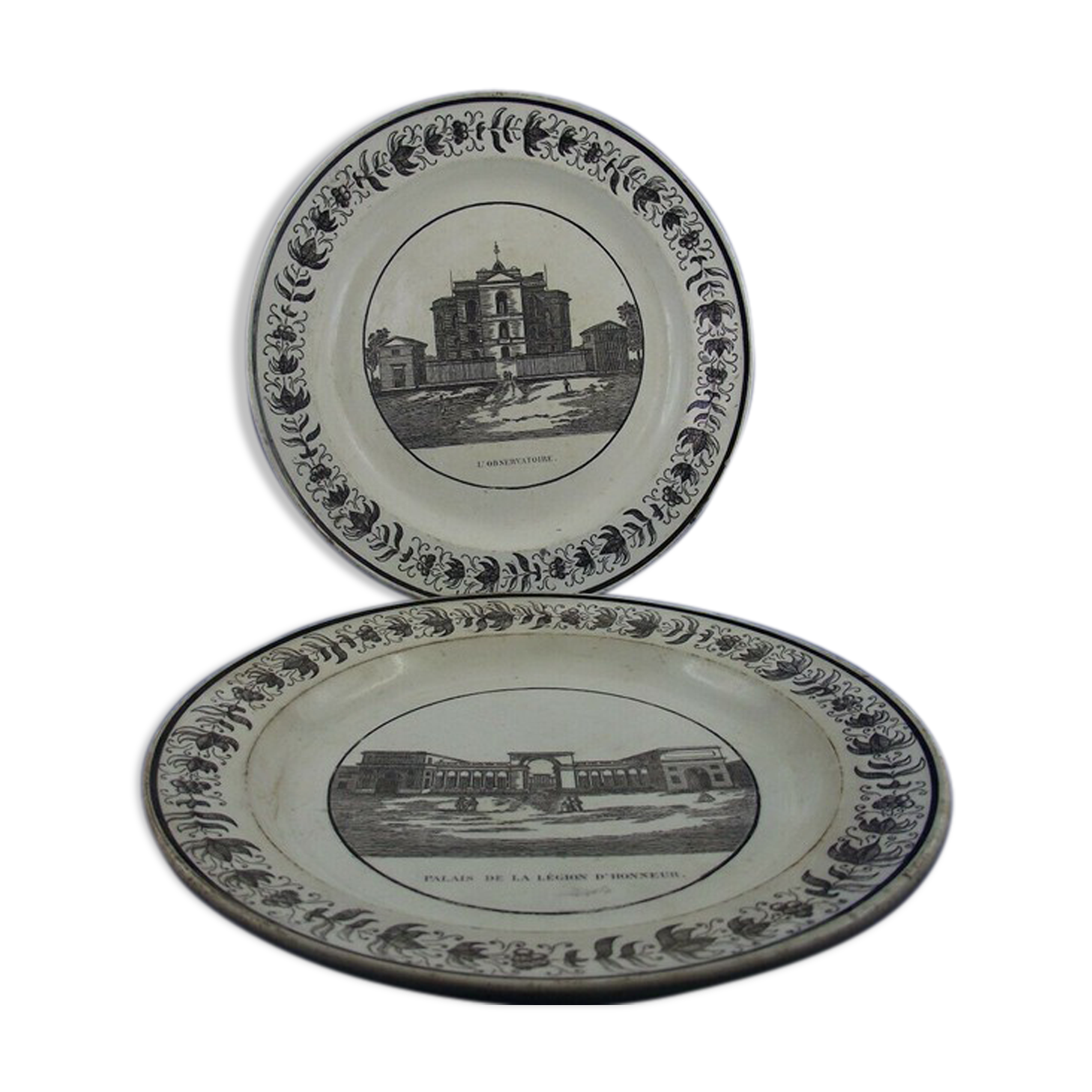 Pair of fine earthenware plates from Monteraux Leboeuf and Thibault early 19th