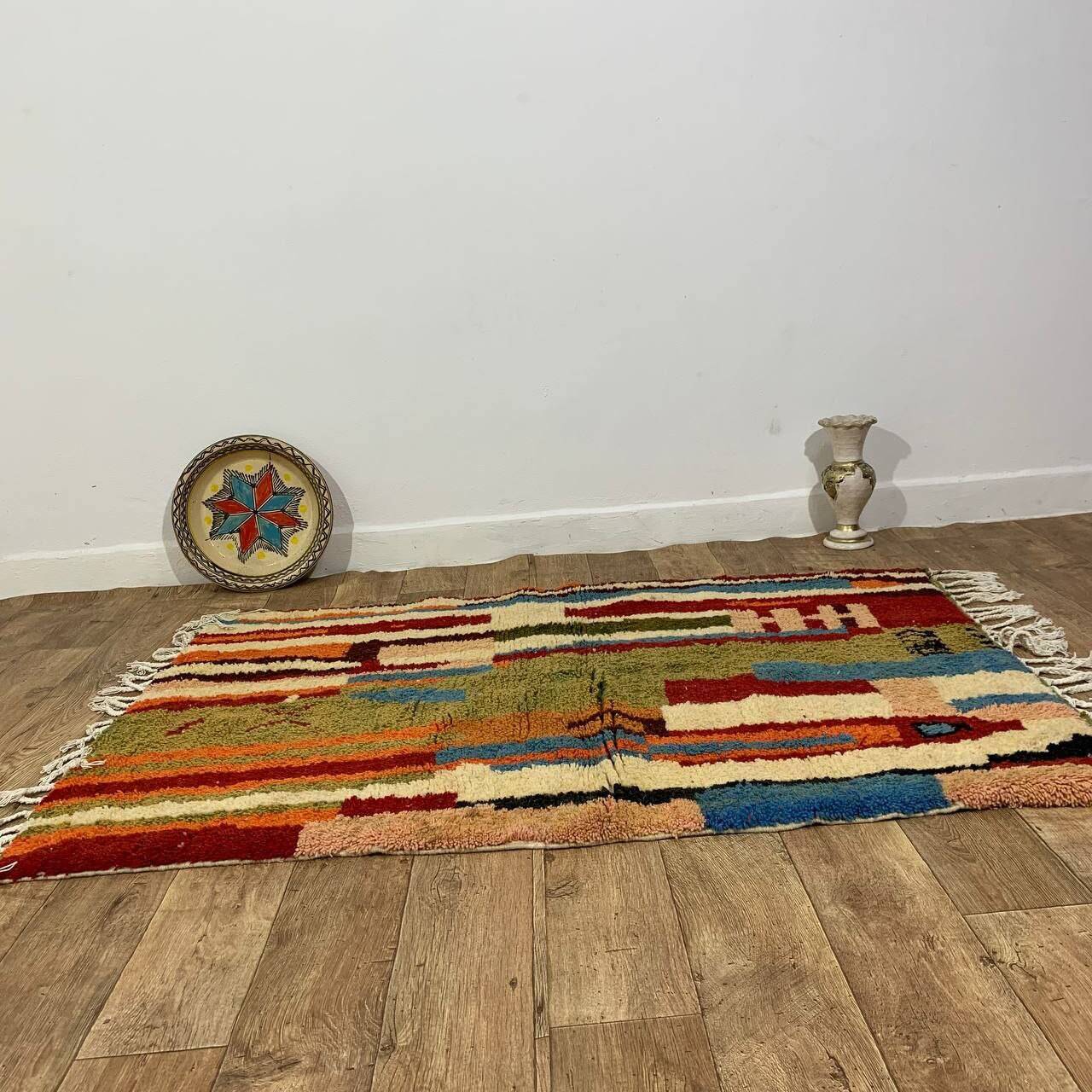 Handmade moroccan berber rug 170 x 120 cm