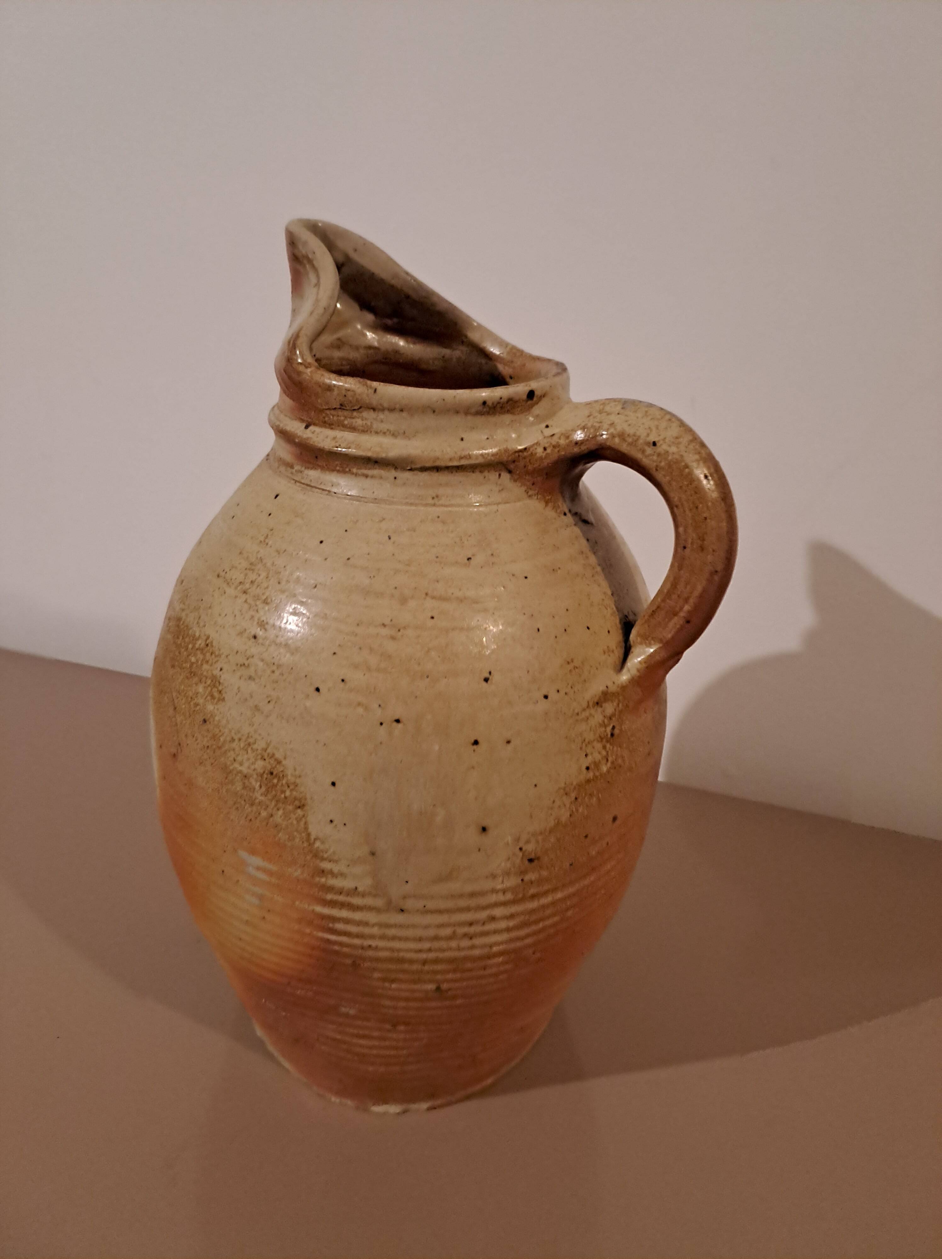 Pichet vintage en grès émaillé