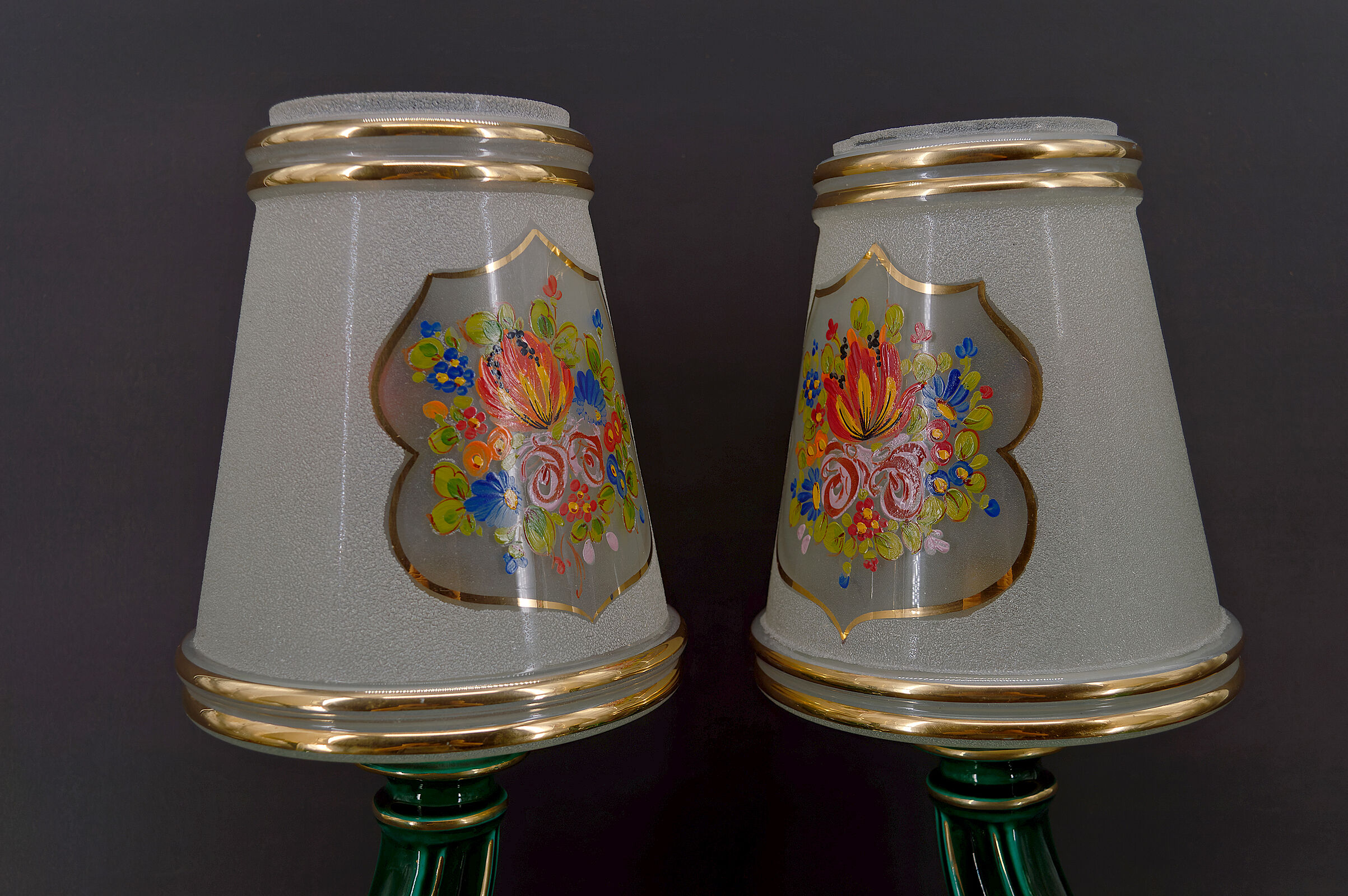 Pair of lamps in green and gold earthenware, circa 1940