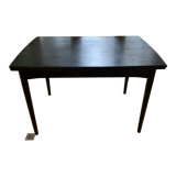 Table scandinave noire