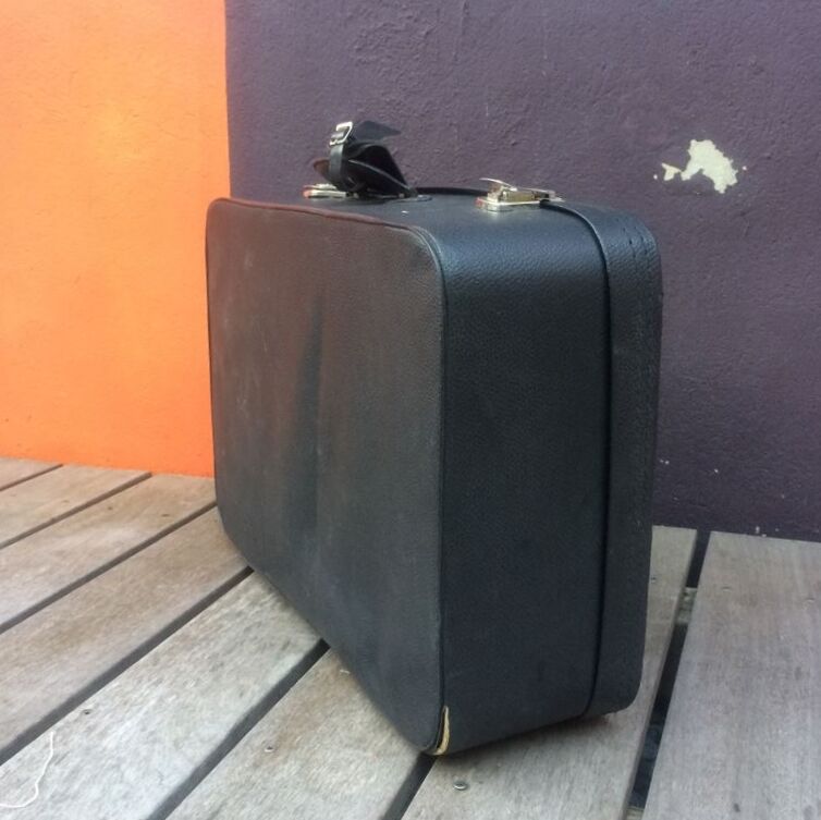 Valise vintage skaï noir