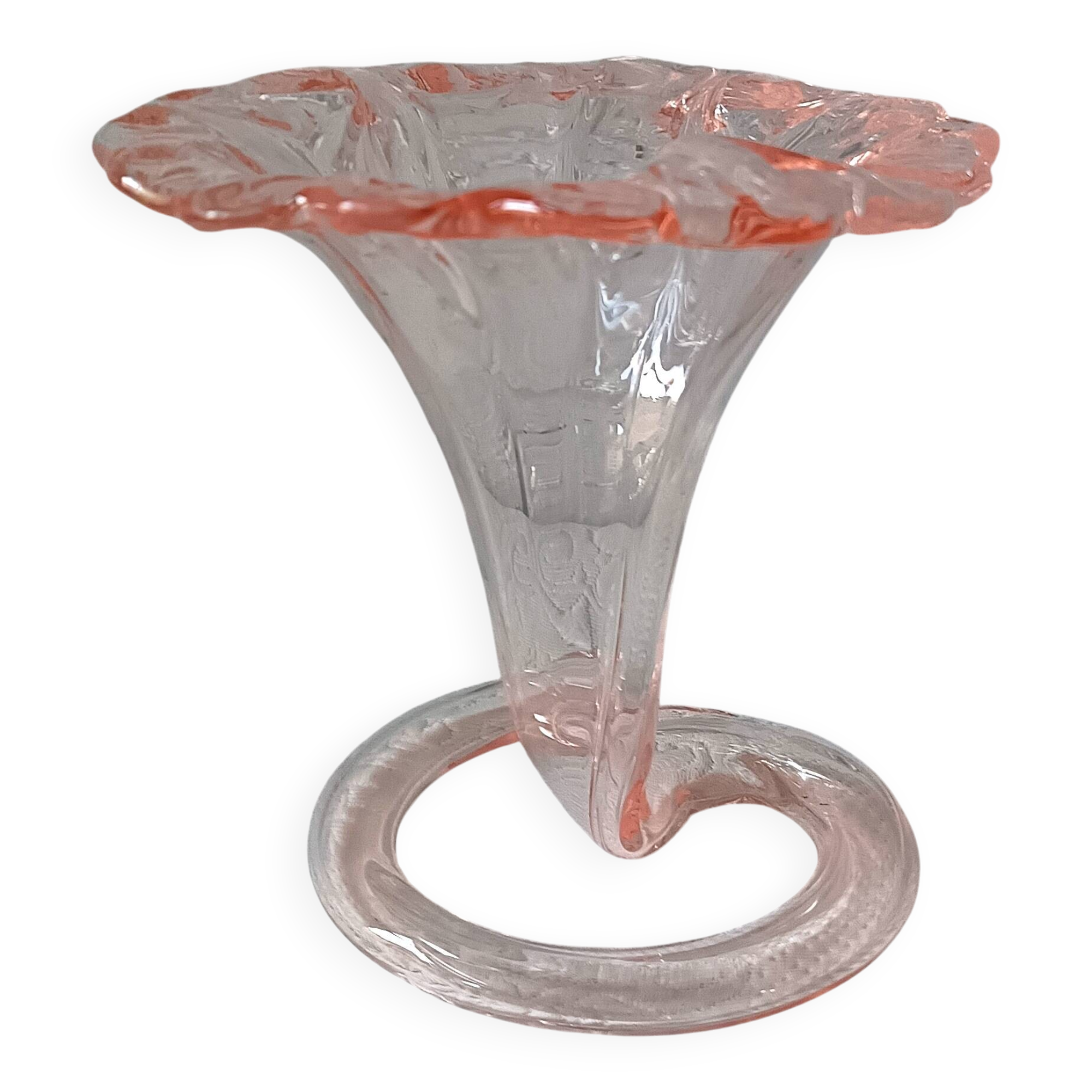 Pretty trumpet vase, in blown pink glass
