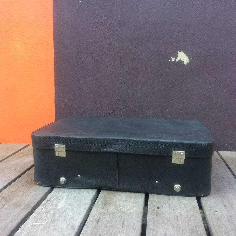 Valise vintage skaï noir