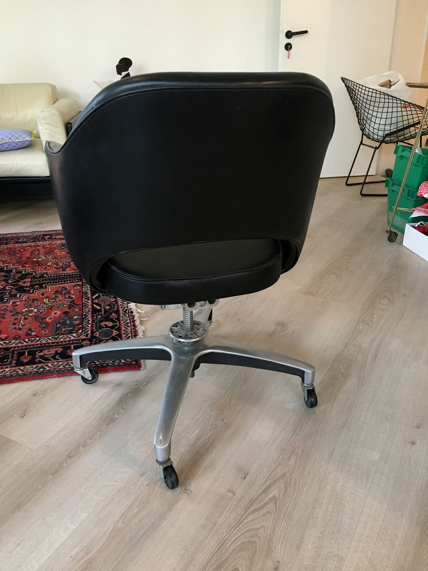 Executive conference vintage by Eero Saarinen Chair / Knoll International, model Swivel 71 S, 1950