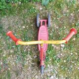 Ancienne trottinette nordy enfant métal rouge années 70 vintage