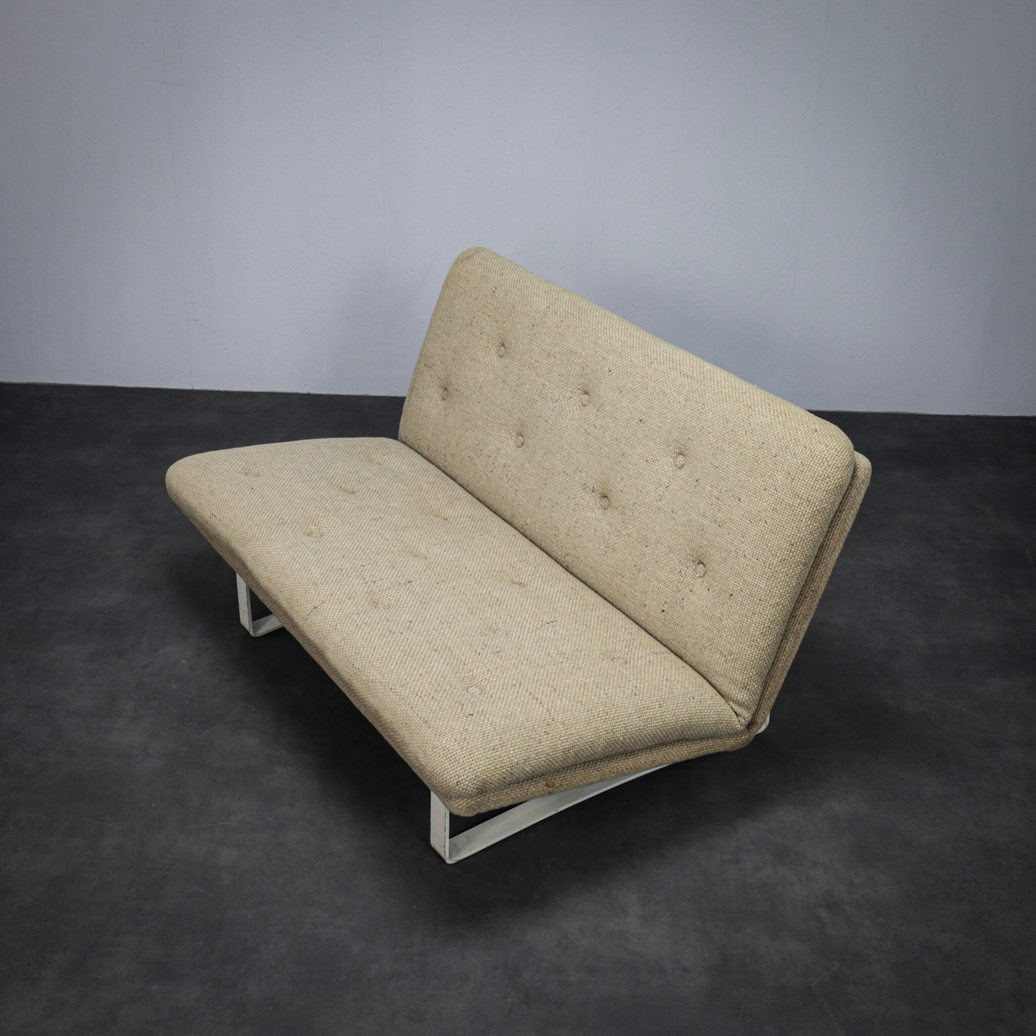 C684 two-seater sofa by Kho Liang Ie for Artifort (1970s)