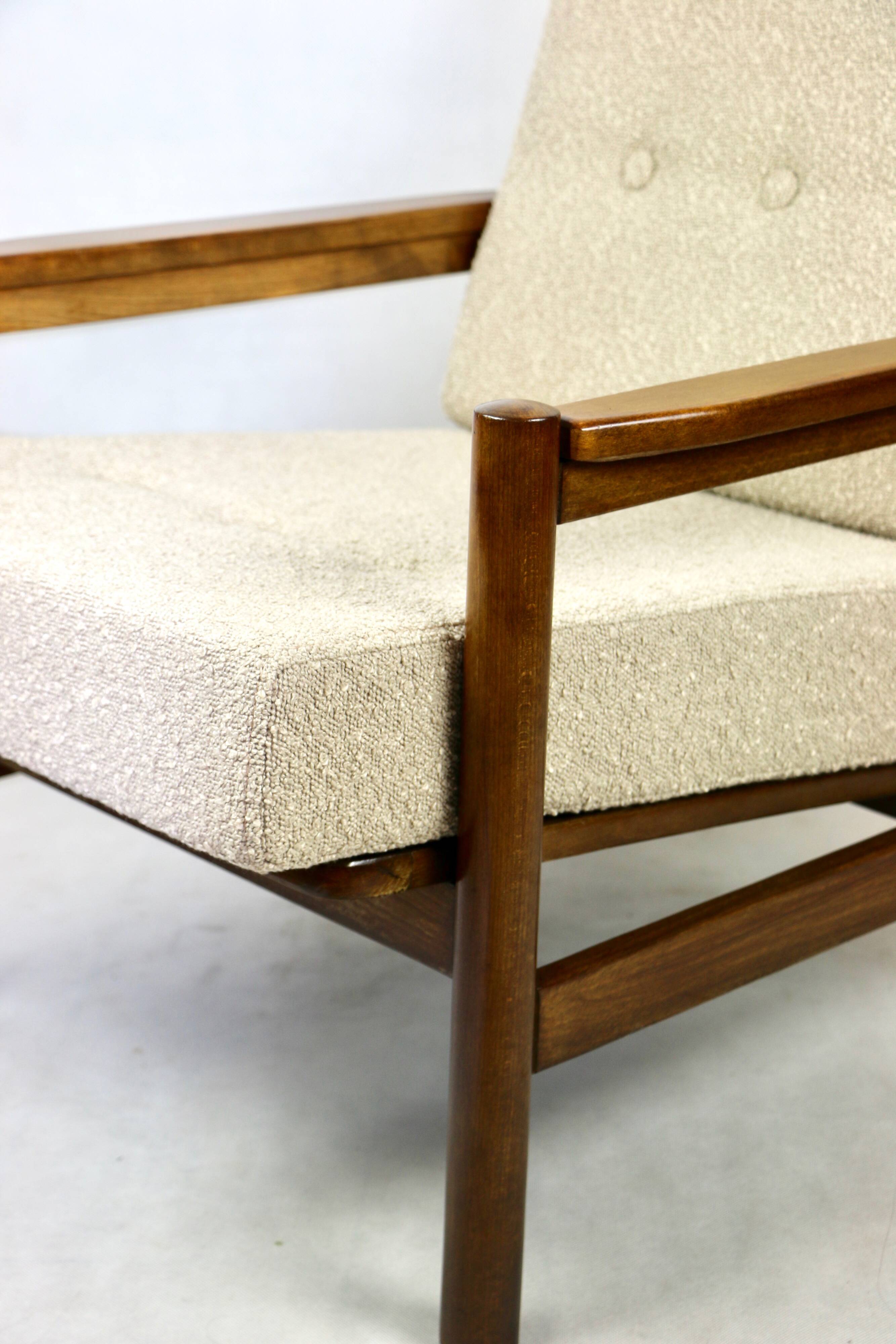 Vintage Armchair in Beige Boucle, 1970s