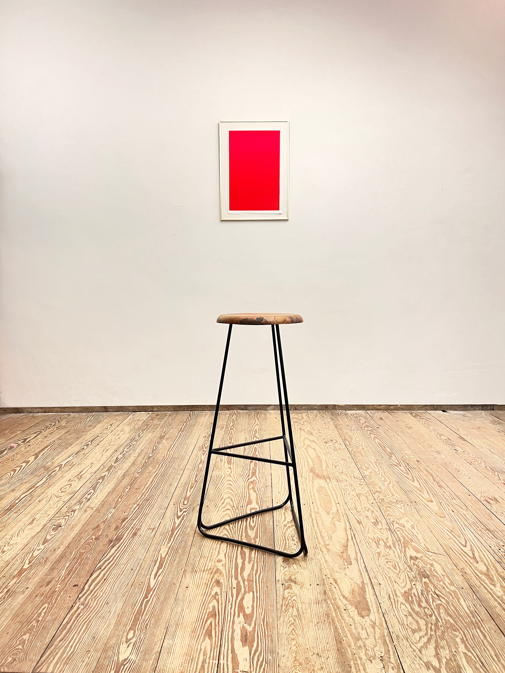 Bar stool in steel and walnut