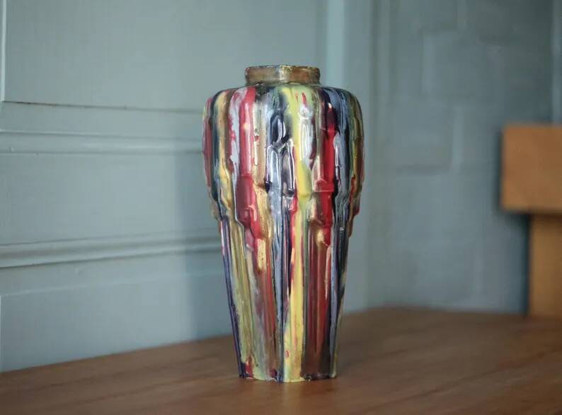 Vase signed Louis Gueule – Elgé Vierzon, multicoloured polychrome earthenware vase in geometric shape, collection.
