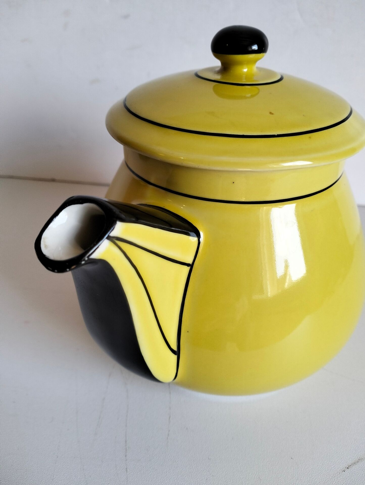 Yellow Art Deco teapot