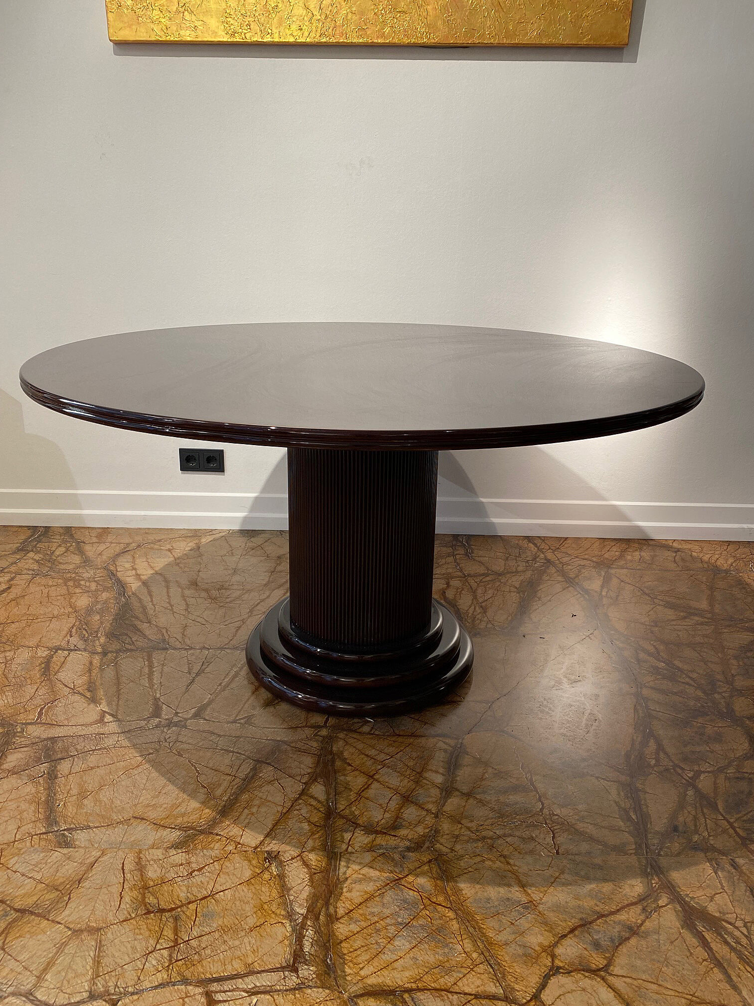 Art deco round dining table