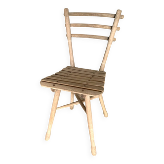 Chaise brutaliste en bois