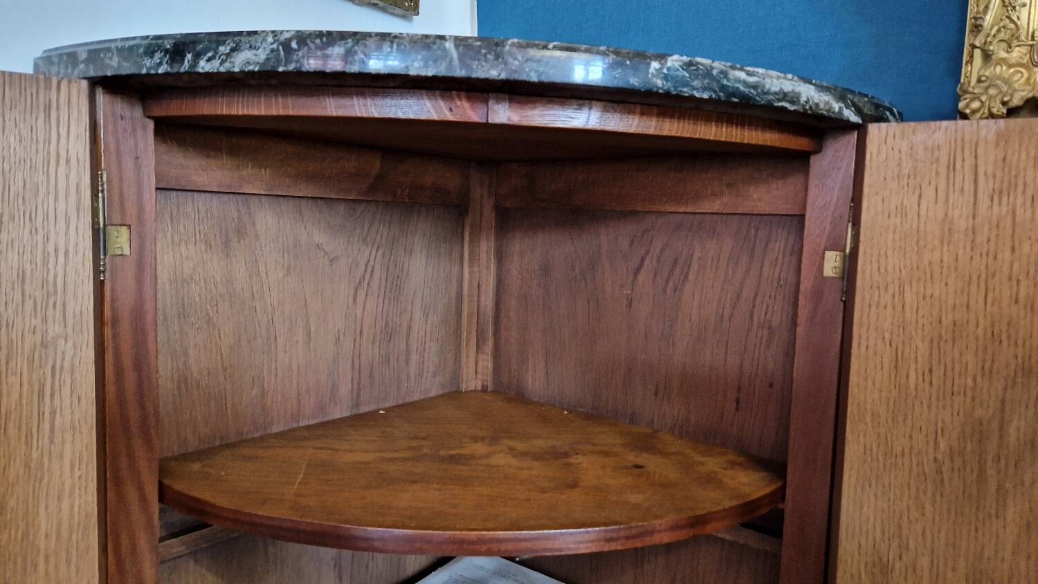 Corner marquetry cabinet