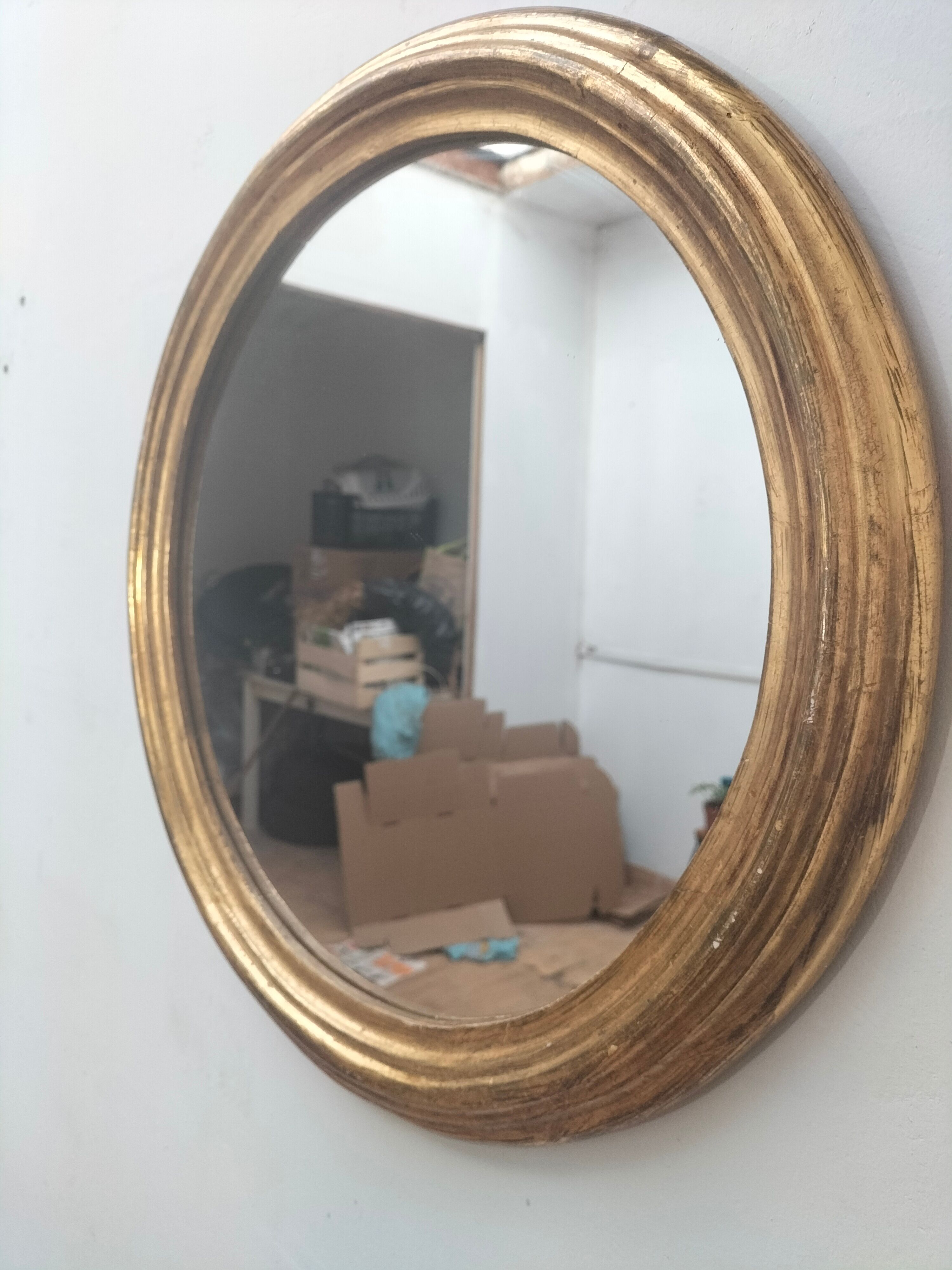 Round golden mirror, 46 cm