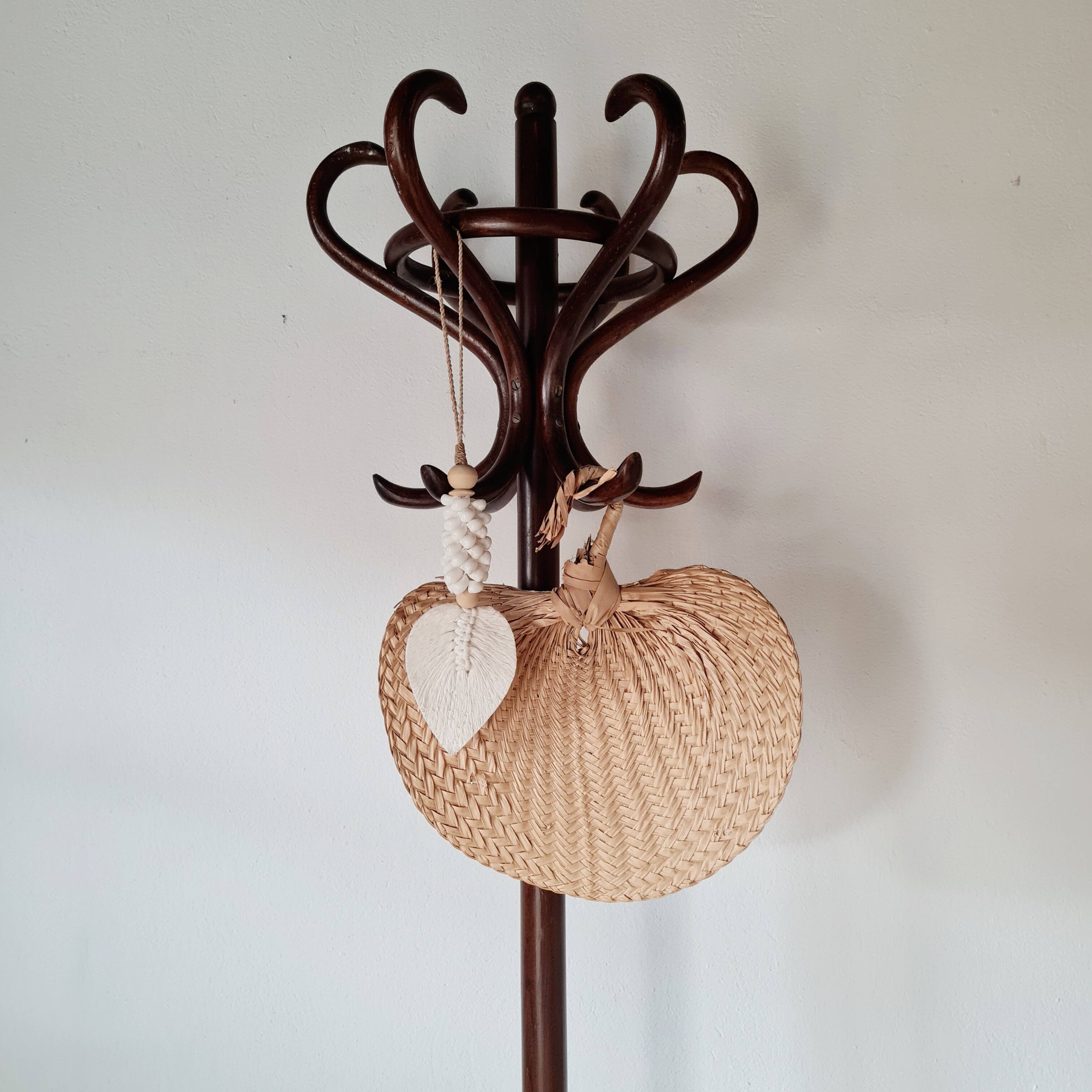 Porte-manteau ancien en bois courbé esprit Thonet 1875