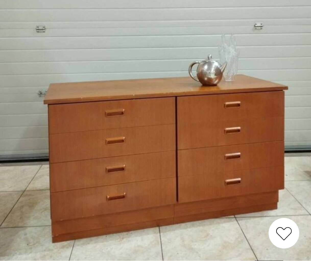 Scandinavian chest of drawers with 8 drawers
