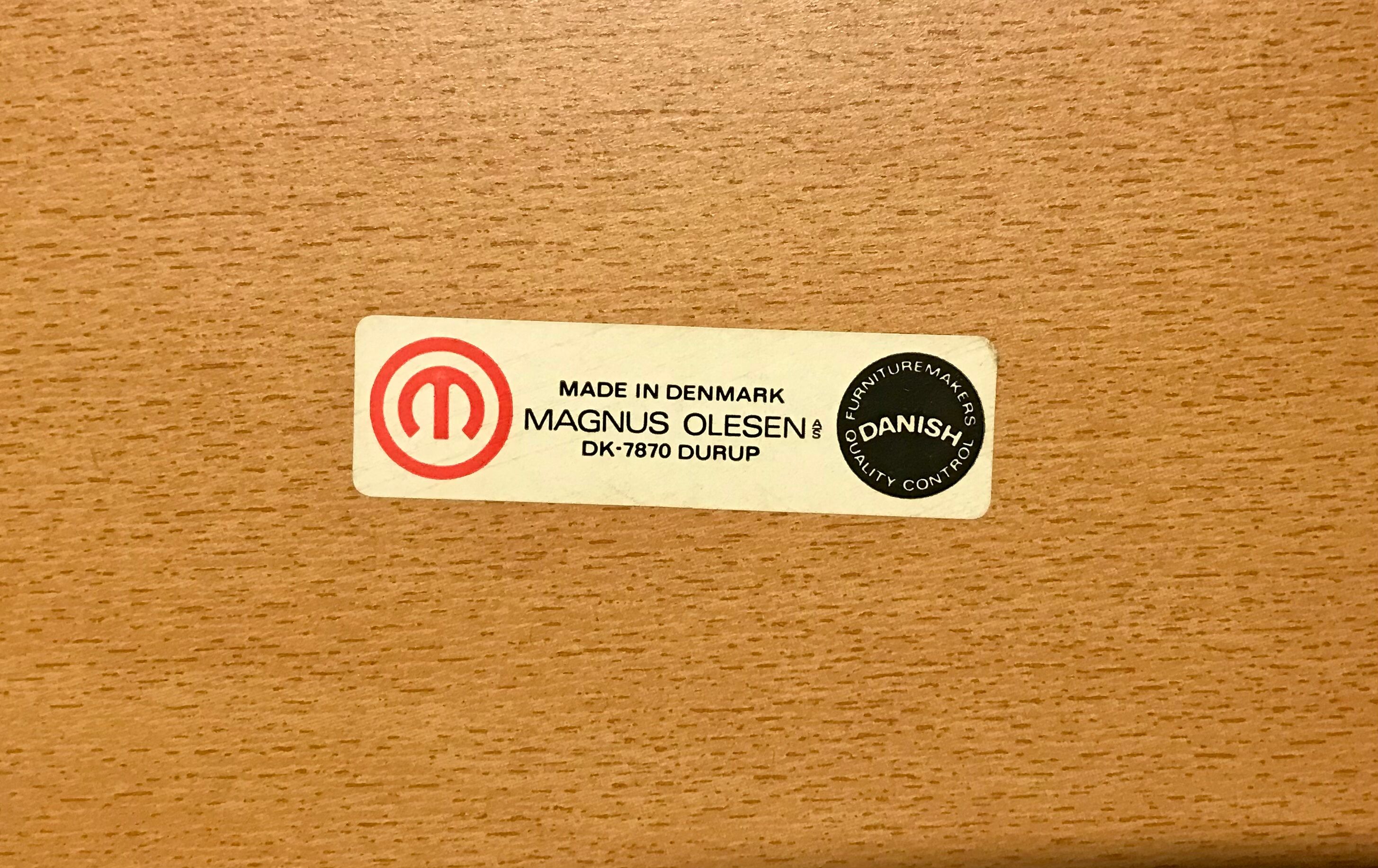 Table danoise Magnus Olesen 1970