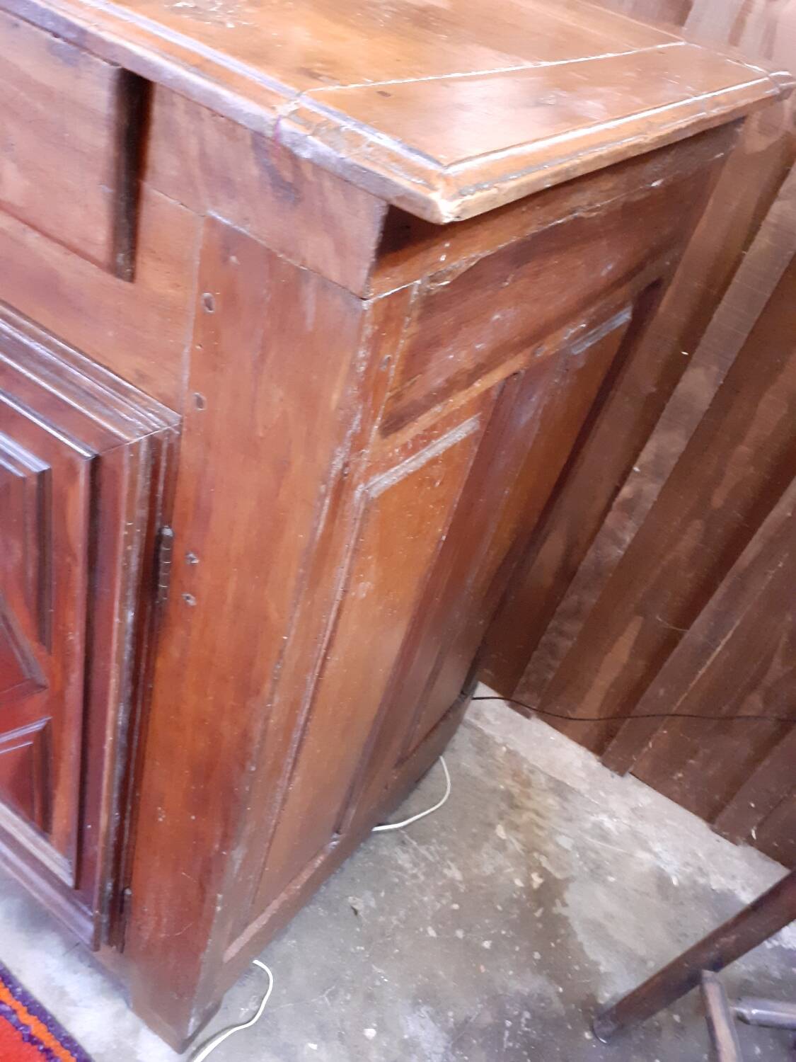 Louis XIII low sideboard