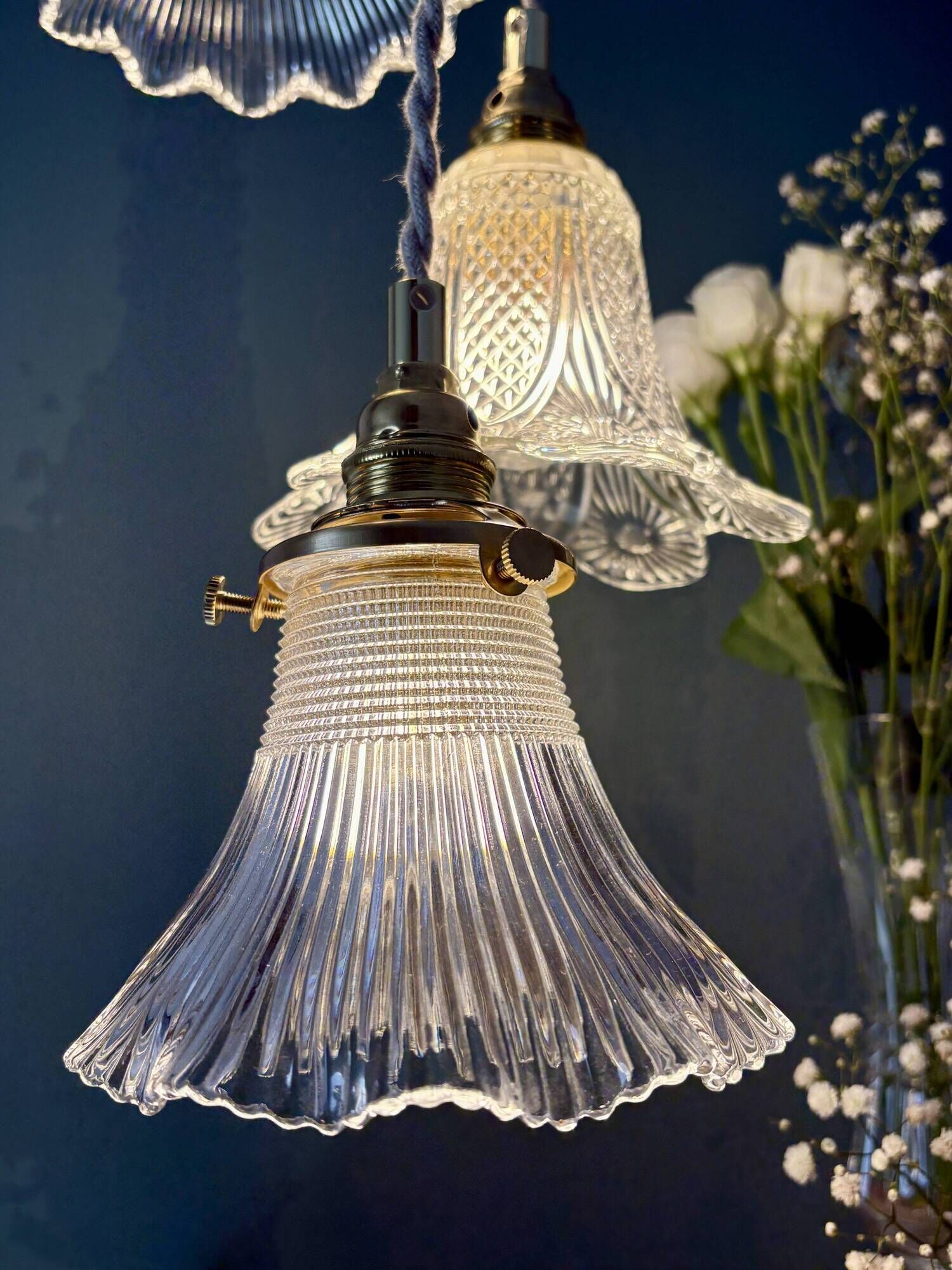 Vintage triple tulip pendant light in chiseled glass and holophane