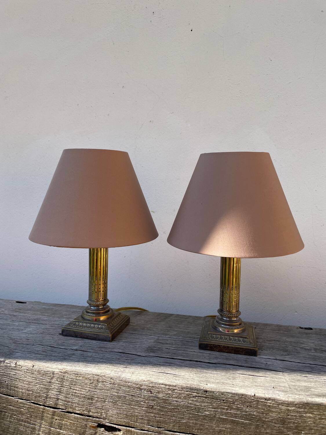 Paire de lampes en métal argenté Louis XVI Cailar Bayard XIXek