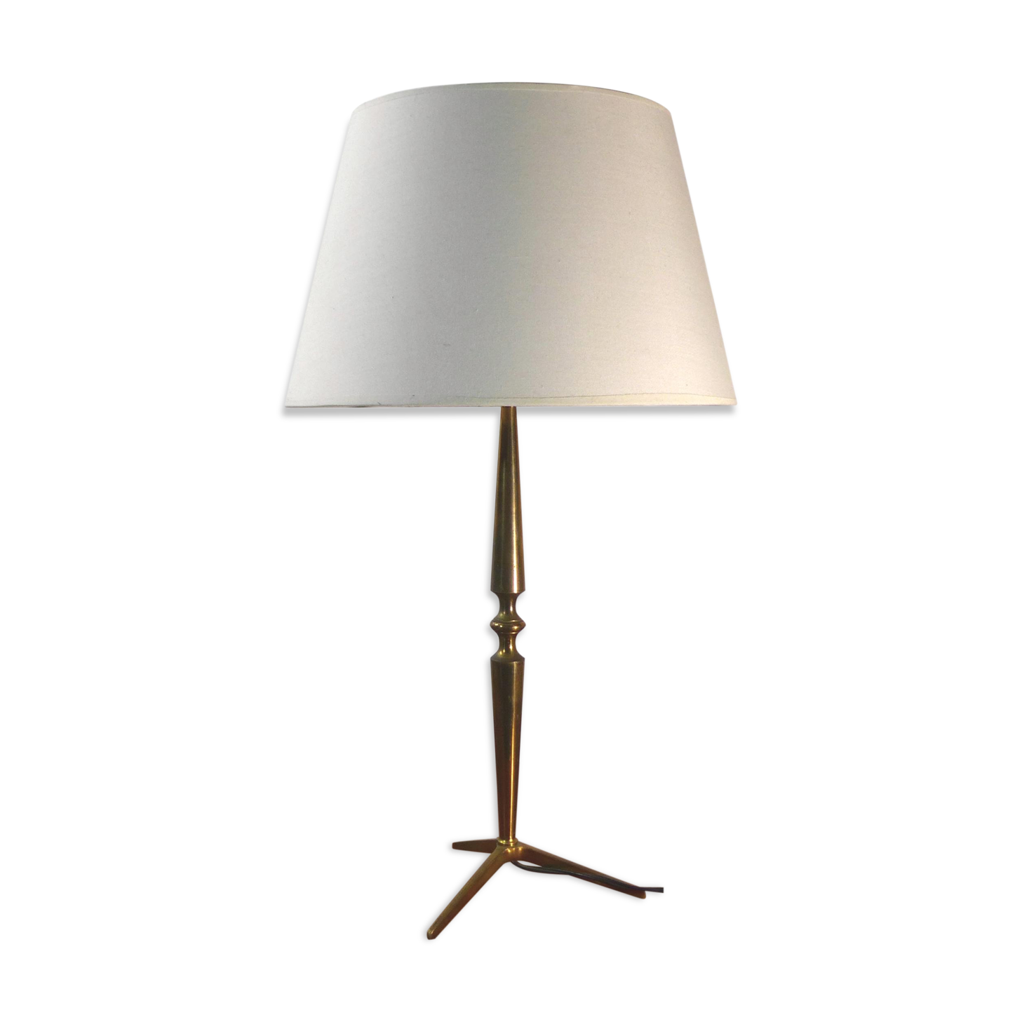 Golden brass tripod table lamp