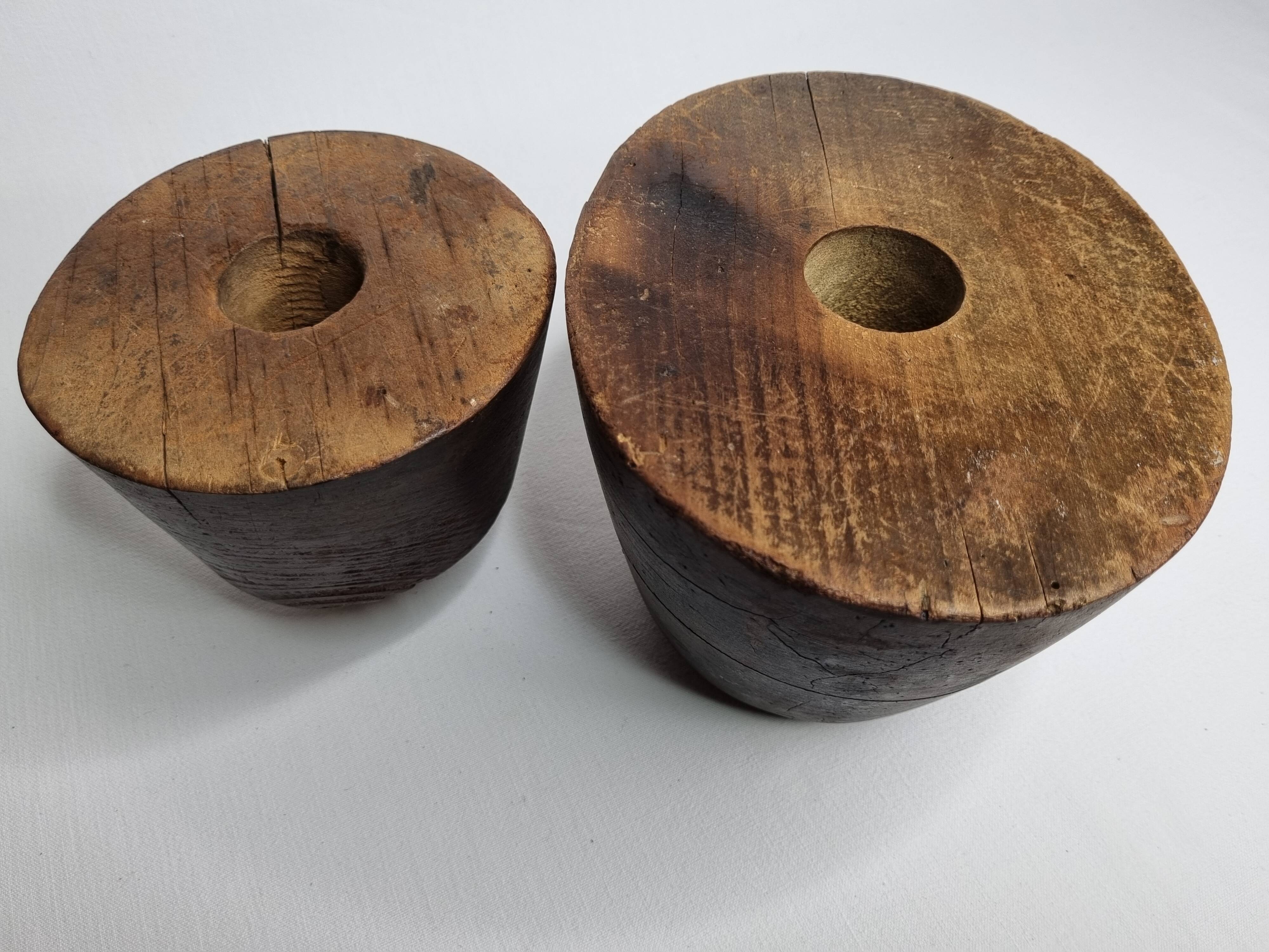 Hat form on solid wood stand, 1900s period