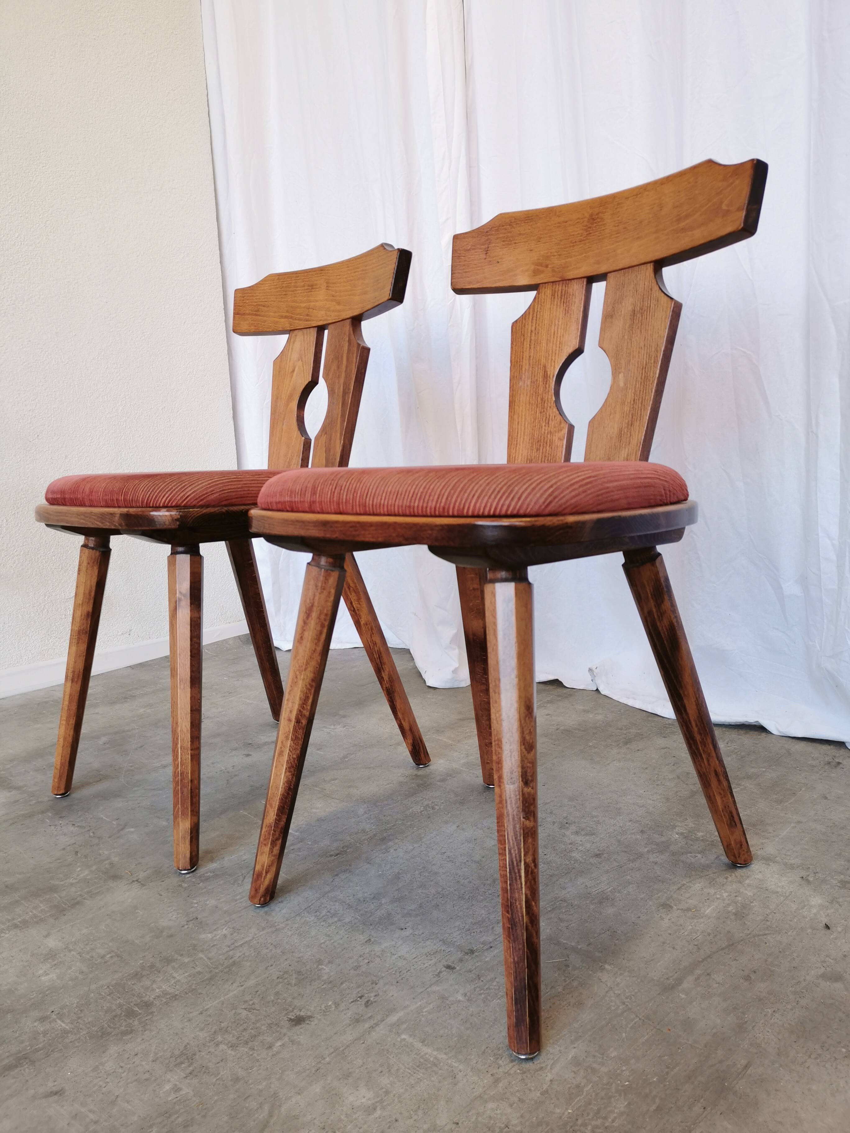 Ensemble de 2 chaises de salle à manger vintage tyroliennes en bois, style ferme autrichienne alpine