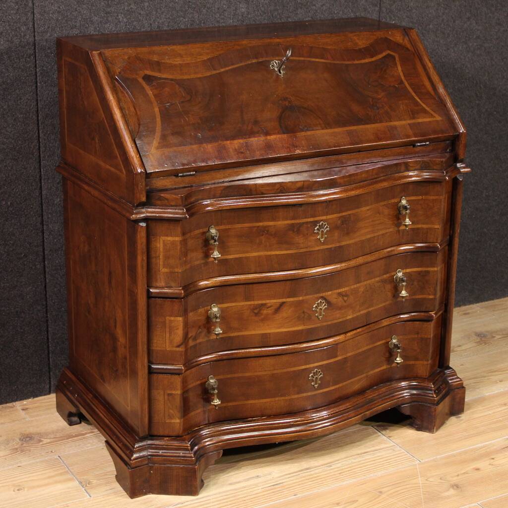 Small Venetian bureau of the 20th century