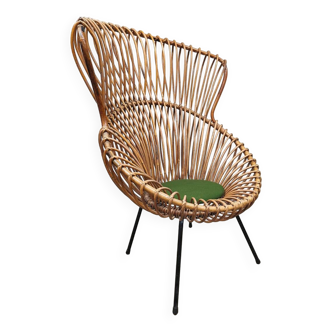 Vintage rattan lounge chair