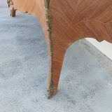 Louis XV chest of drawers in rosewood marquetry