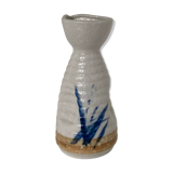 Japanese sake decanter that can form an enamelled porcelain vase or saucière